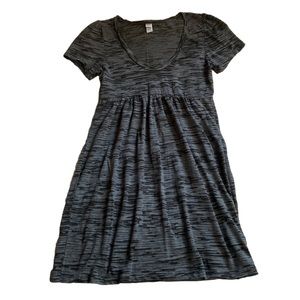 Women’s Black and Gray Scoop Neck Tunic - Size Small